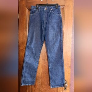 Wrangler Women's Straight Leg Jeans in Blue